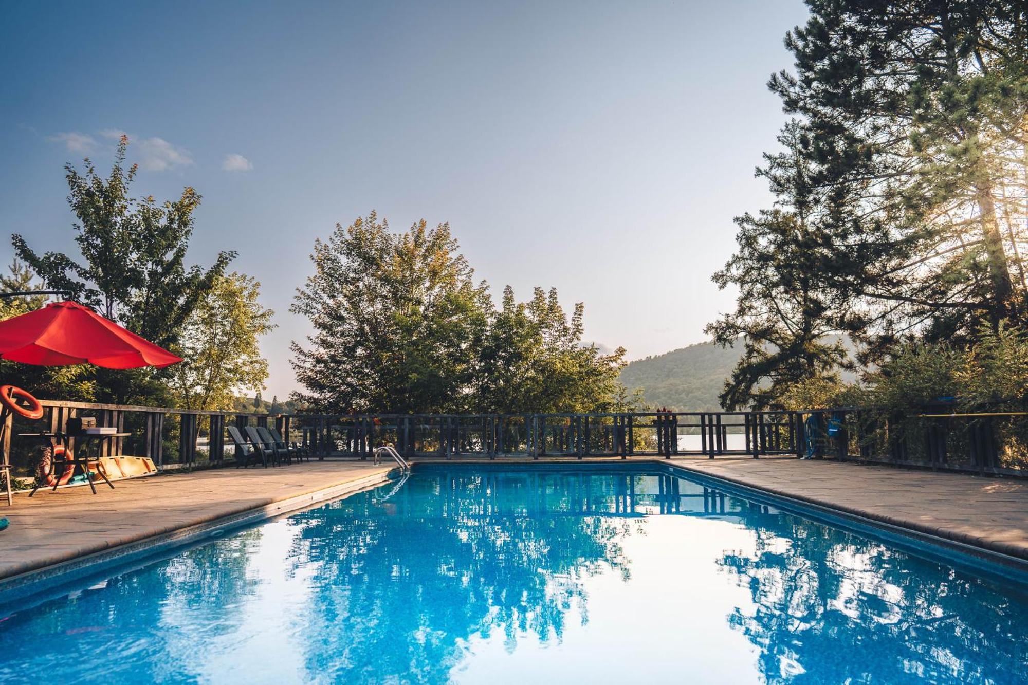 Lakefront Mountain View - Resort Loft ลัค-ซุแปร์ริเออร์ ภายนอก รูปภาพ