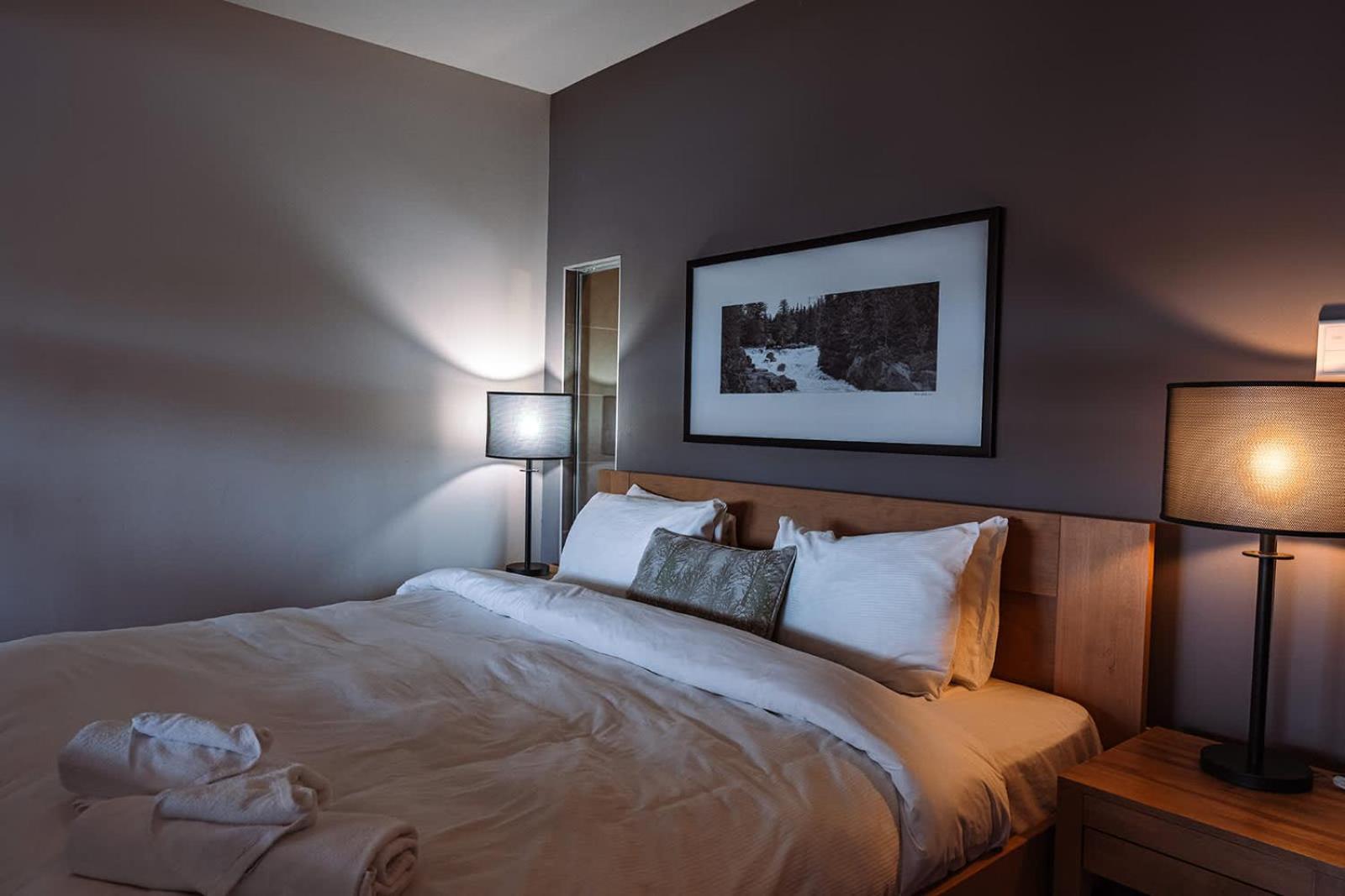 Lakefront Mountain View - Resort Loft ลัค-ซุแปร์ริเออร์ ภายนอก รูปภาพ