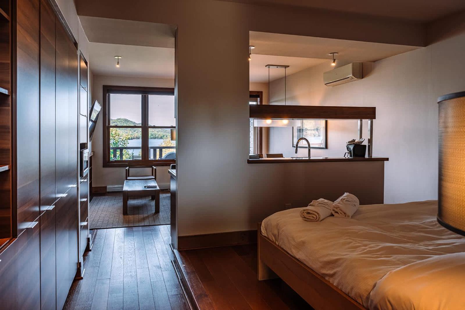 Lakefront Mountain View - Resort Loft ลัค-ซุแปร์ริเออร์ ภายนอก รูปภาพ